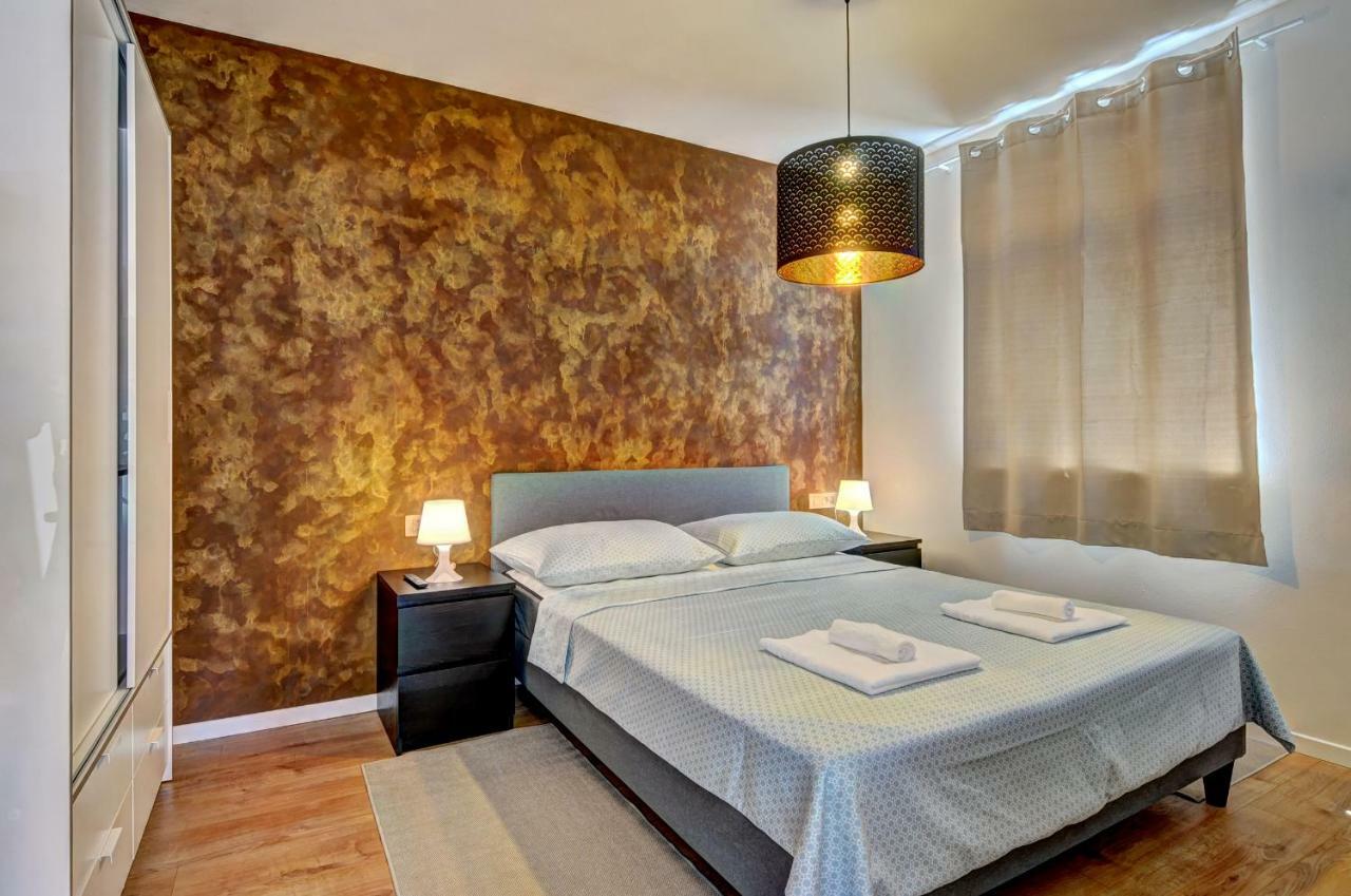 Appartamento Apartman M Pola Esterno foto